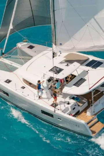 Comfort Class Catamaran – 4 Ensuite Cabins with A/C, Skipper & Host image 1