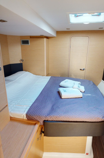 Dufour Catamaran 48 image 6