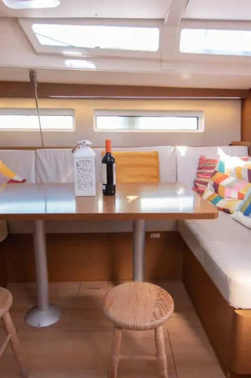 Lagoon 43 - Sun Odyssey 490 image 9