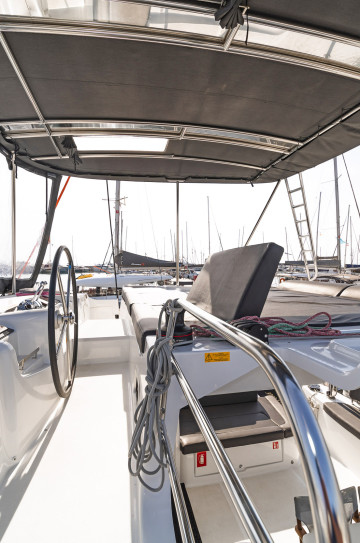 Lagoon 46 image 16
