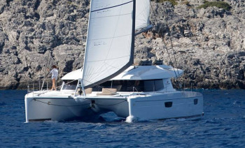 Sailing BVI on a Luxury Catamaran