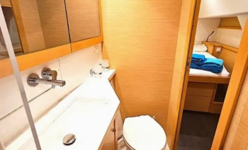 Ionian Islands Sailing Cabin Charter from Lefkada: A 7-Day Cruise to Meganisi, Ithaca and Kefalonia