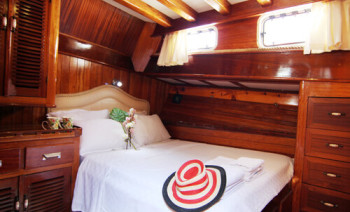 Discover the Ultimate Diving Adventure in the Maldives on a 99ft wooden schooner