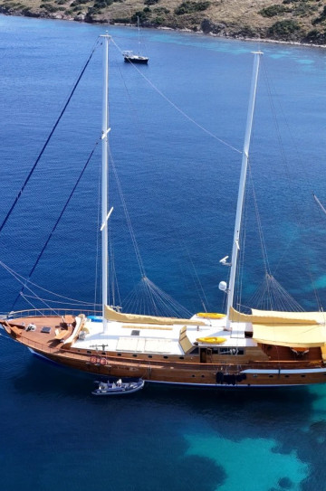 Gulet Deluxe 8 cabins image 1