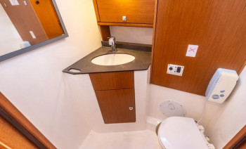 Northern Ionian Sailing Cabin Charter from Lefkada: A 7-Day Cruise to Paxos, Antipaxos and Corfu