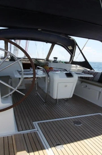 Sun Odyssey 509 image 1