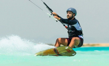 Red Sea Kitesurfing Cruise – Daily Riding from a Yacht