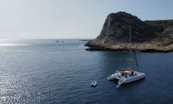 Yoga & Sailing Catamaran Tour in Amalfi Coast