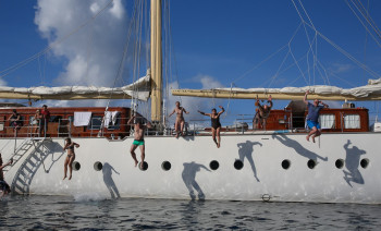Christmas Sailing Cruise in Caribbean