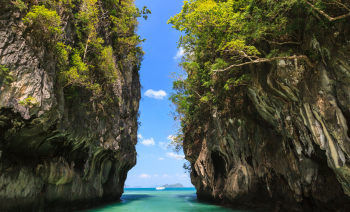 Discover Thailand’s Hidden Gems on a 7-Day Sailing Adventure!