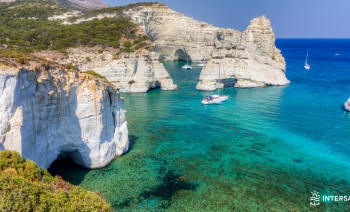 Flotilla cruise; The endless sea of the gods for your sailing holiday in Greece