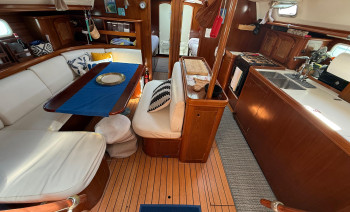 Sailing Holiday: Discover the Aeolian Islands like a local 