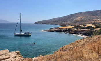 Sailing Adventure in the Small Cyclades – 7-Day Cruise from Paros
