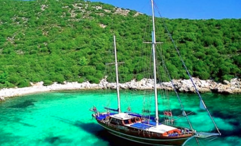 Hatha Yoga Blue Cruise with Marjaani