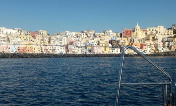 Classic sailing cruise along the Amalfi Coast and Capri