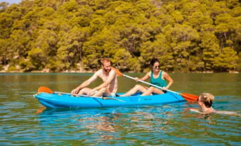 Croatia One-Way Essential Catamaran Cruise: Split to Dubrovnik – 7 Days of Island Hopping