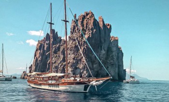 Aeolian Islands luxury gulet