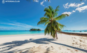 Sailboat Cruise: Bahamas Paradise