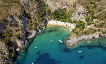 Explore the Enchanting Cilento Coast: Sailing from Salerno