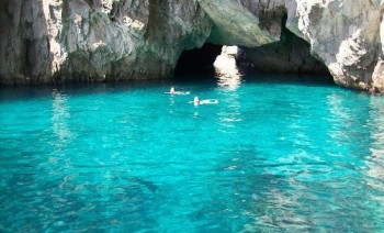 Classic Gozzo Tours to Capri & Amalfi Coast