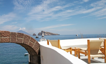 Sailing Holiday: Discover the Aeolian Islands like a local 