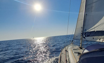 Sailing Adventure in the Small Cyclades – 7-Day Cruise from Paros