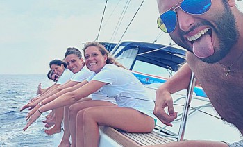 Come and experience the new year sailing in Naples