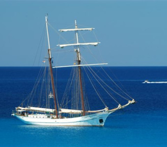Goleta yacht photo