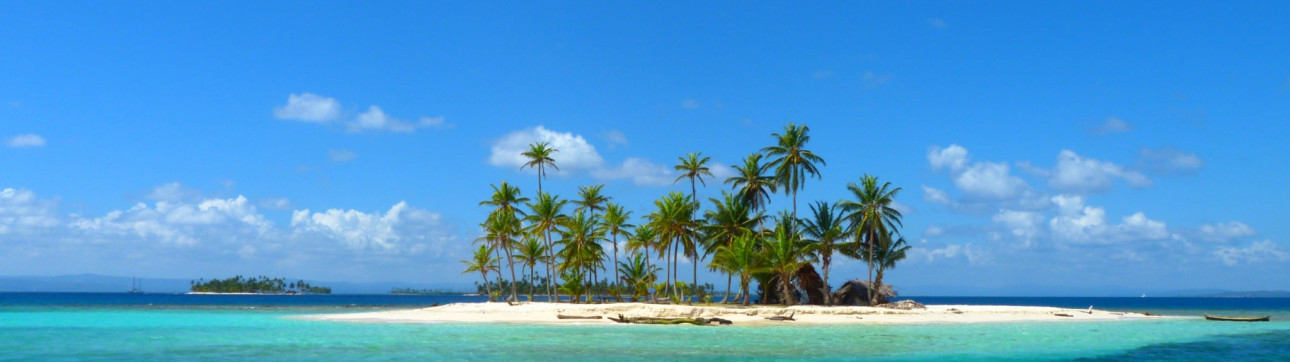 Fantastic crystal clear waters await you in San Blas Paradise - cover photo