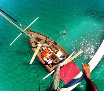 Schooner yacht photo