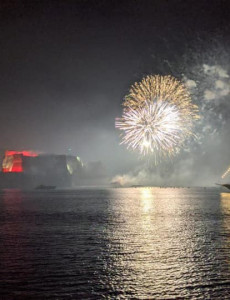 Come and experience the new year sailing in Naples