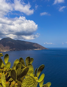 Catamaran Aeolian Islands Vacations