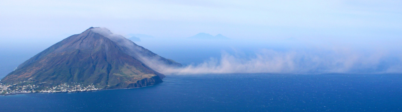 Classic Cruise as an insider among the Aeolian Islands - cover photo