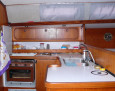 Gib sea 442 interior, Double bunks bed