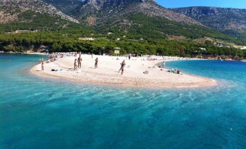 Sailboat Charter in Middle Adriatic Islands